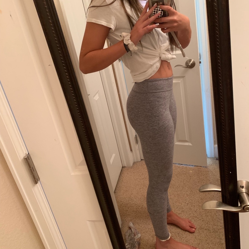 Ivivva grey leggings